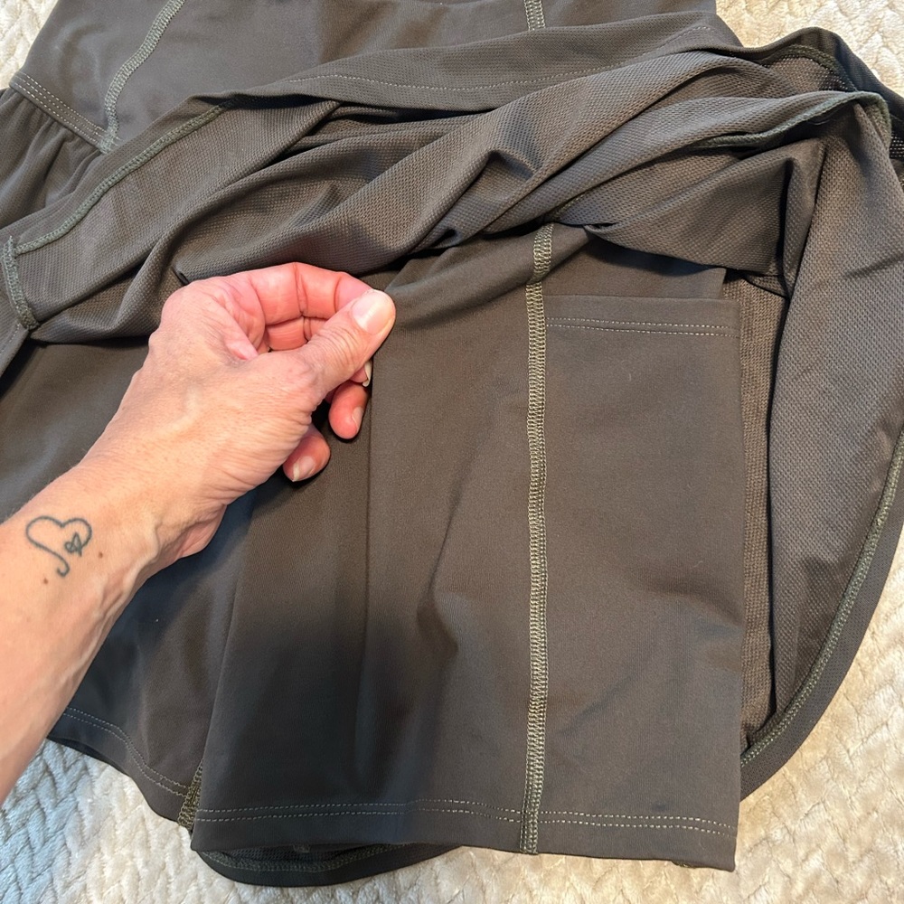 Alphalete gym skort - Picture 5 of 5